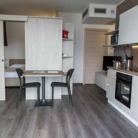 Апартаменты Residenza Luigina Варенна Номер фото