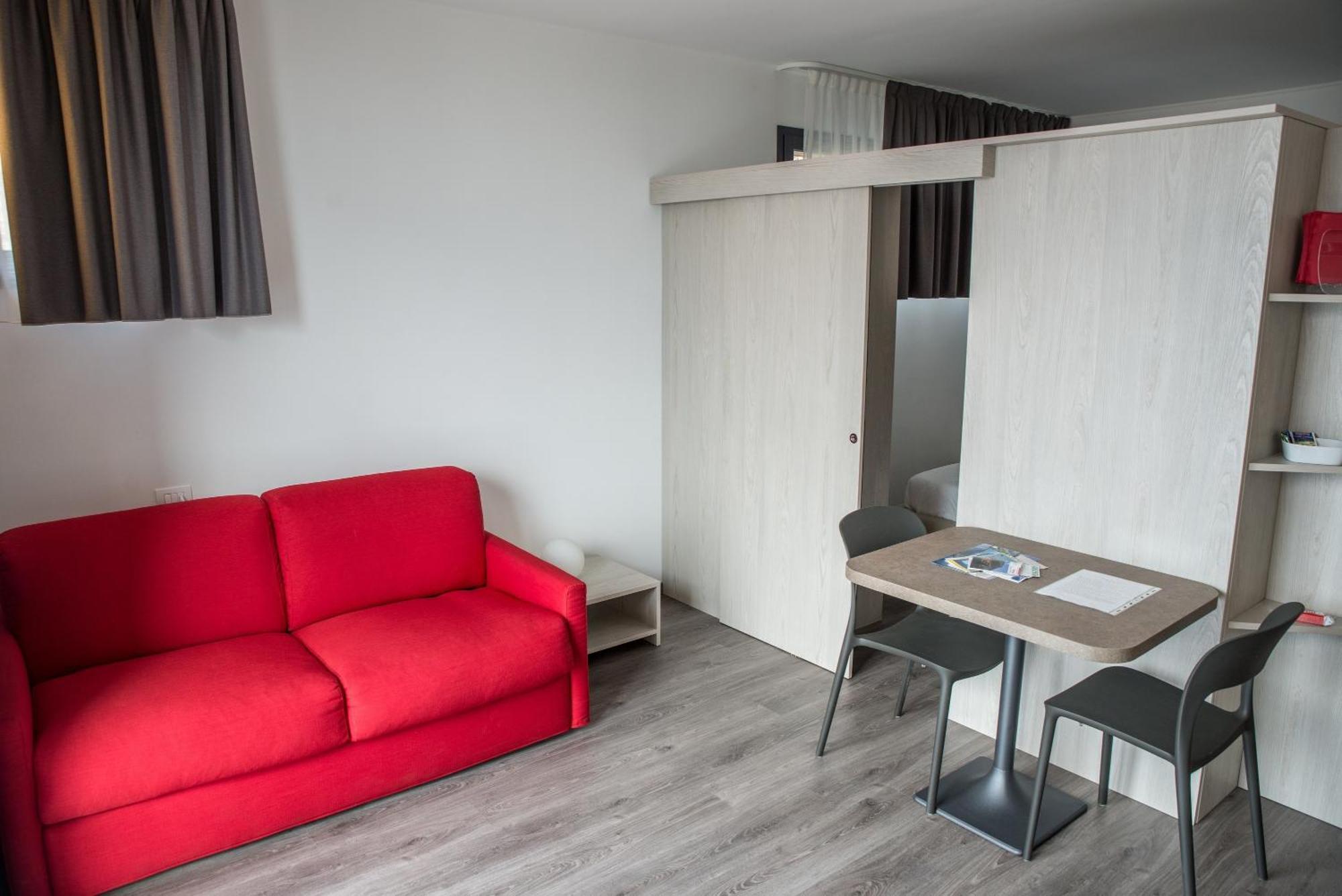 Апартаменты Residenza Luigina Варенна Номер фото
