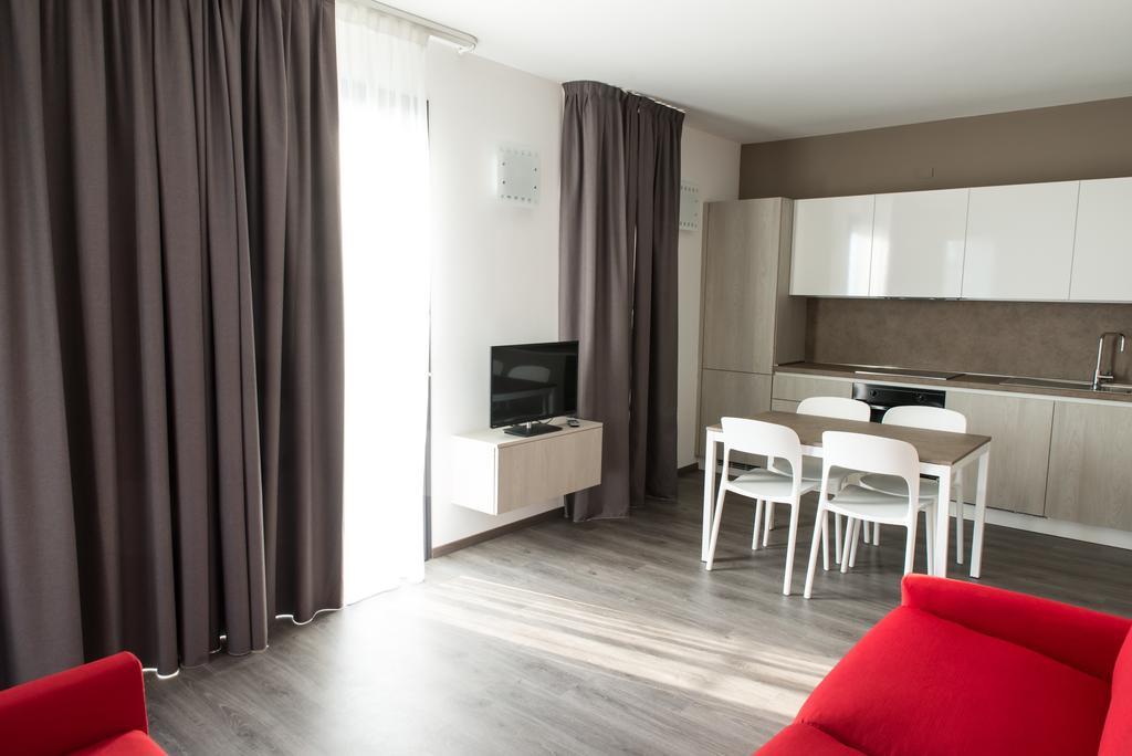 Апартаменты Residenza Luigina Варенна Номер фото
